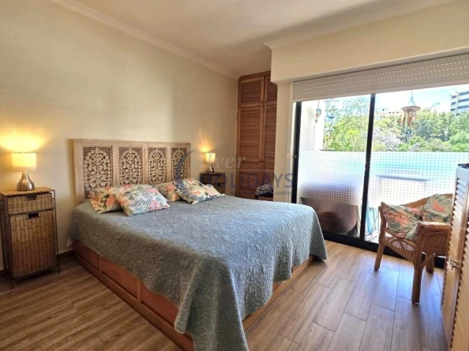 Apartamento T2 para Venda em Quarteira Foto 7