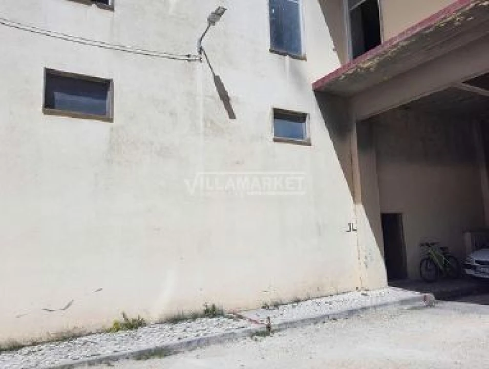 Negócio para Venda em Rio Maior Foto 1