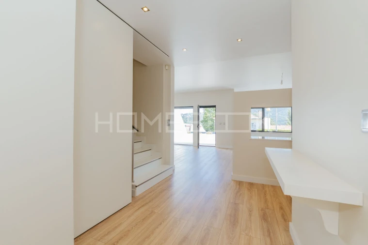 Moradia T4 para Venda em Agualva e Mira-Sintra Foto 5