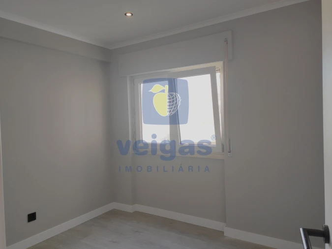 Apartamento T3 para Arrendamento em Caldas da Rainha - Santo Onofre e Serra do Bouro Foto 8