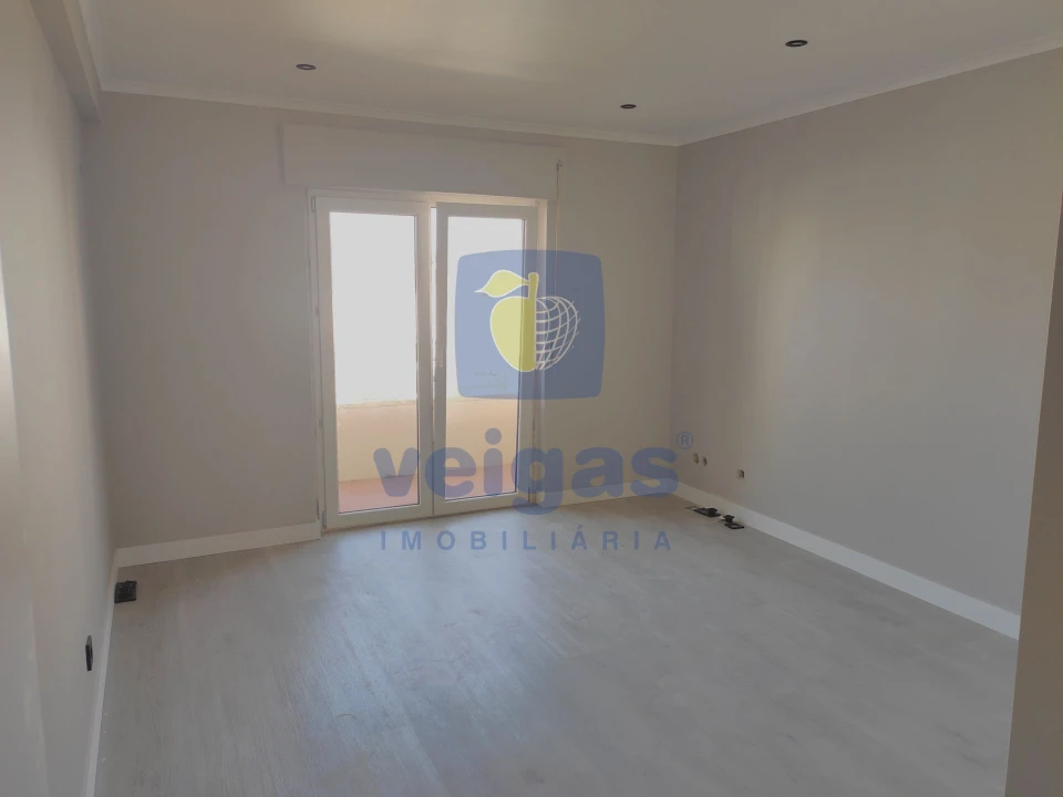 Apartamento T3 para Arrendamento em Caldas da Rainha - Santo Onofre e Serra do Bouro Foto 4
