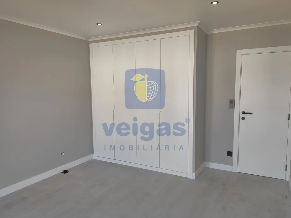Apartamento T3 para Arrendamento em Caldas da Rainha - Santo Onofre e Serra do Bouro Foto 5