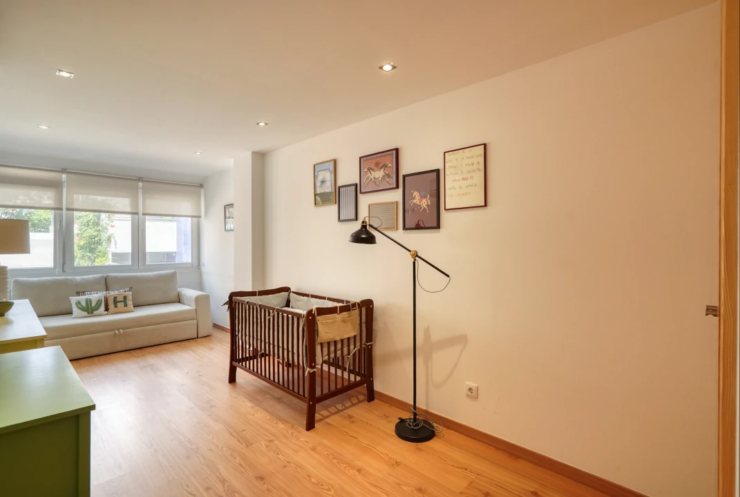 Apartamento T2 para Venda em Santo António Foto 19