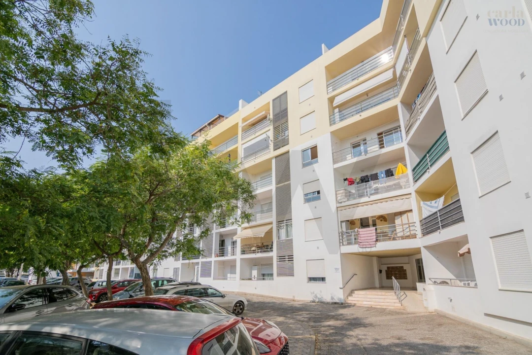 Apartamento T1 para Venda em Portimão Foto 2