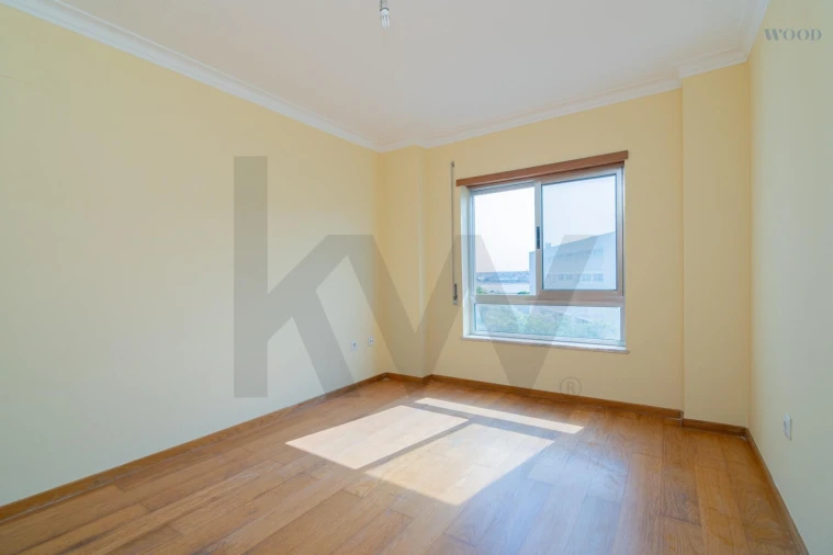 Apartamento T1 para Venda em Portimão Foto 14