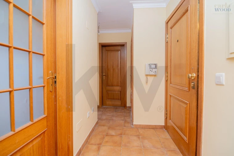 Apartamento T1 para Venda em Portimão Foto 7