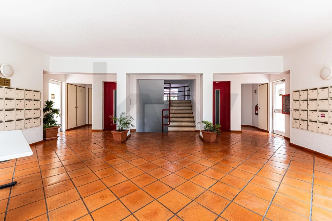 Apartamento T2 para Venda em Loule (São Clemente) Foto 4