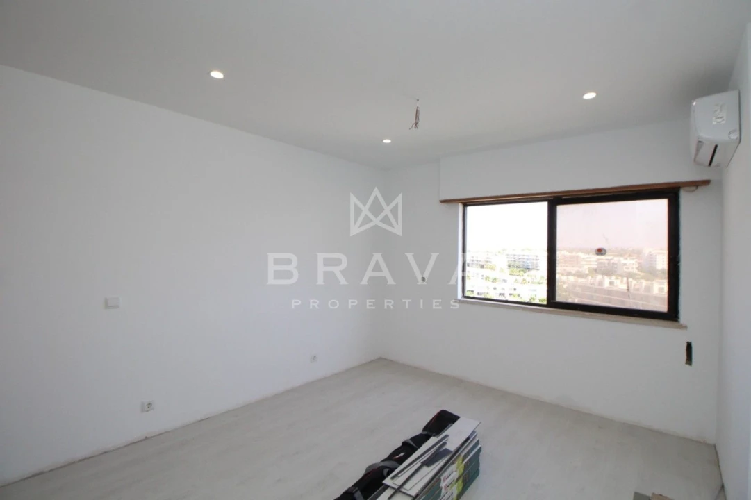 Apartamento T1 para Venda em Albufeira e Olhos de Água Foto 16