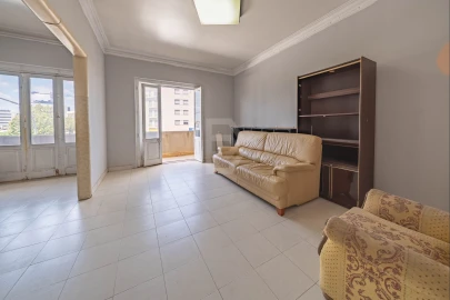 Apartamento T3 para Venda em Marvila, Ribeira Santarém, São Salvador, São Nicolau