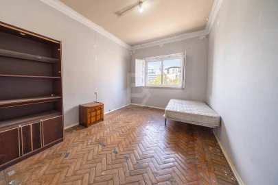Apartamento T3 para Venda em Marvila, Ribeira Santarém, São Salvador, São Nicolau