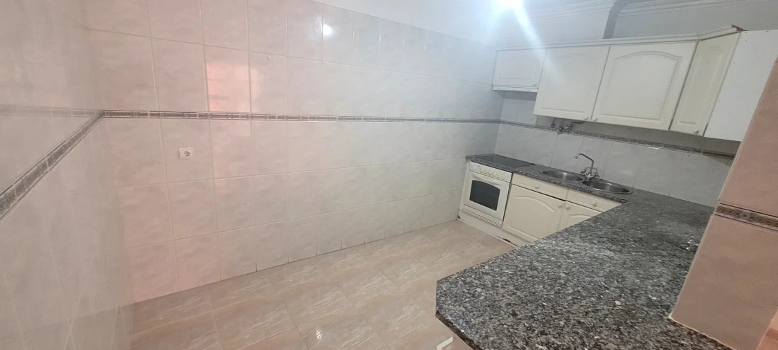 Apartamento T2 para Venda em Algueirão-Mem Martins Foto 4