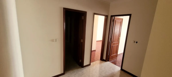 Apartamento T2 para Venda em Agualva e Mira-Sintra