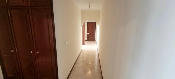 Apartamento T2 para Venda em Agualva e Mira-Sintra