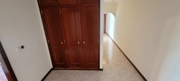 Apartamento T2 para Venda em Agualva e Mira-Sintra