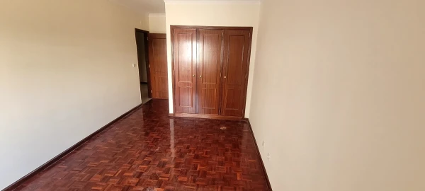 Apartamento T2 para Venda em Agualva e Mira-Sintra