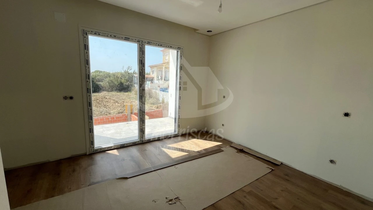 Moradia T3 para Venda em Santa Barbara Foto 23