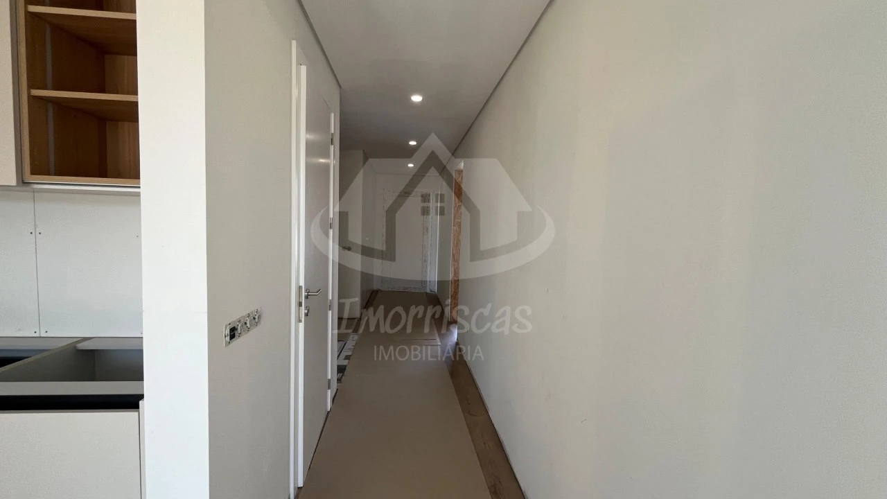 Moradia T3 para Venda em Santa Barbara Foto 35