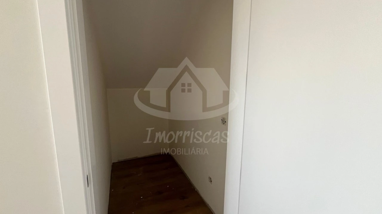 Moradia T3 para Venda em Santa Barbara Foto 36