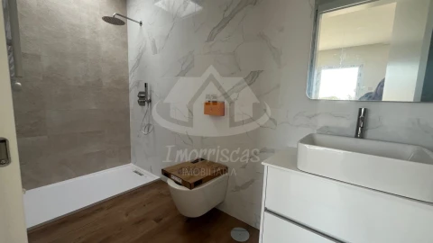 Moradia T3 para Venda em Santa Barbara