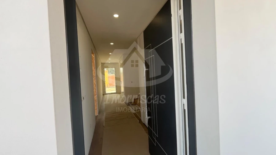 Moradia T3 para Venda em Santa Barbara Foto 10