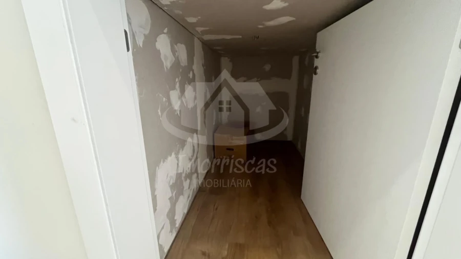 Moradia T3 para Venda em Santa Barbara Foto 37