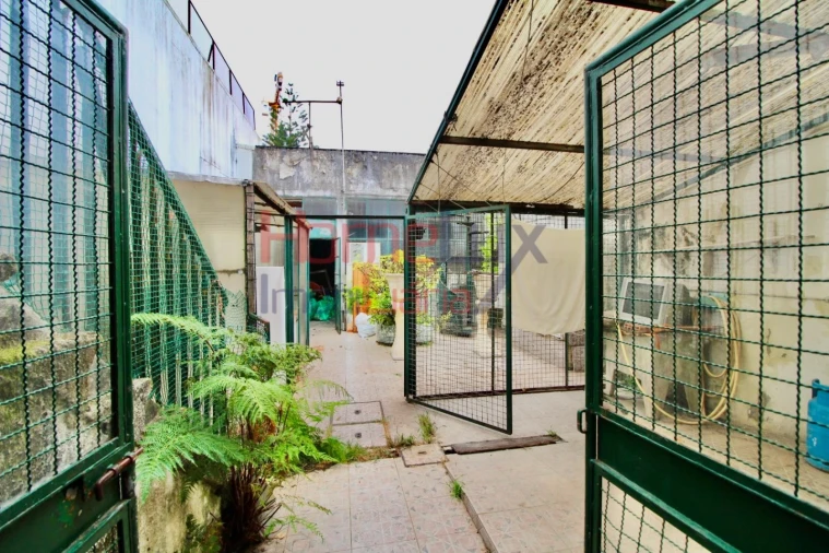 Prédio para Venda em Paranhos Foto 17
