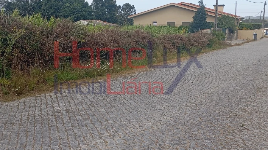 Terreno para Venda em Castêlo da Maia