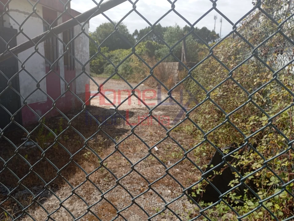 Armazém para Venda em Castêlo da Maia Foto 2