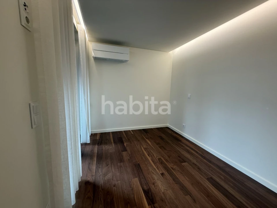 Apartamento T1 para Arrendamento em Mafamude e Vilar do Paraíso Foto 17