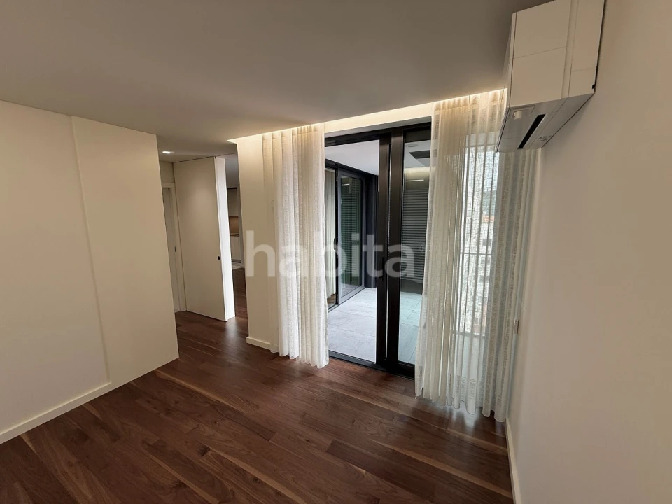 Apartamento T1 para Arrendamento em Mafamude e Vilar do Paraíso Foto 7