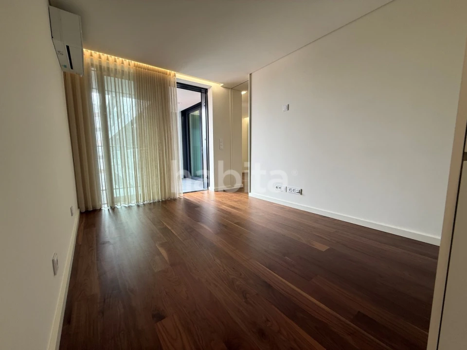 Apartamento T1 para Arrendamento em Mafamude e Vilar do Paraíso Foto 1