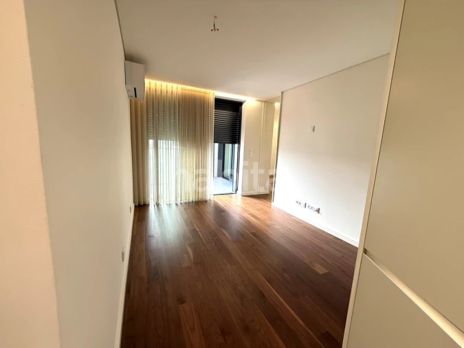 Apartamento T1 para Arrendamento em Mafamude e Vilar do Paraíso Foto 3