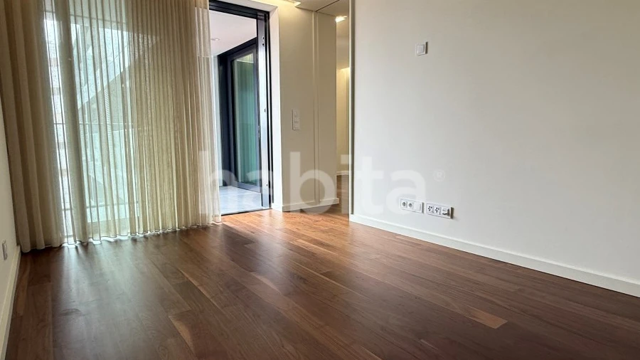 Apartamento T1 para Arrendamento em Mafamude e Vilar do Paraíso