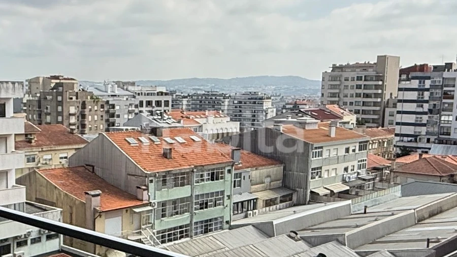 Apartamento T1 para Arrendamento em Mafamude e Vilar do Paraíso