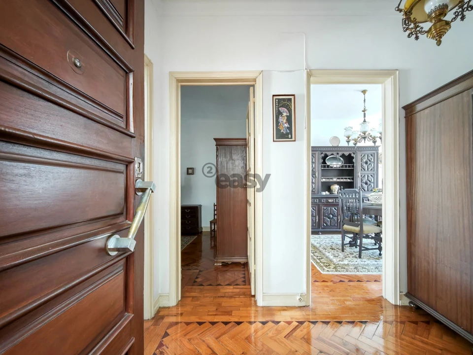 Apartamento T2 para Venda em Penha de França Foto 3