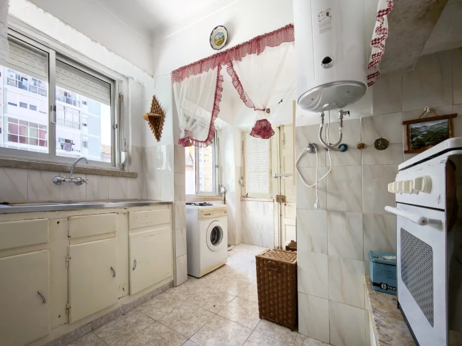 Apartamento T2 para Venda em Penha de França Foto 18