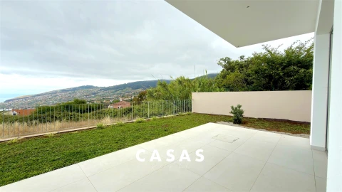 Moradia T2 para Venda em Arco da Calheta