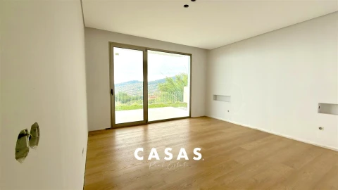 Moradia T2 para Venda em Arco da Calheta