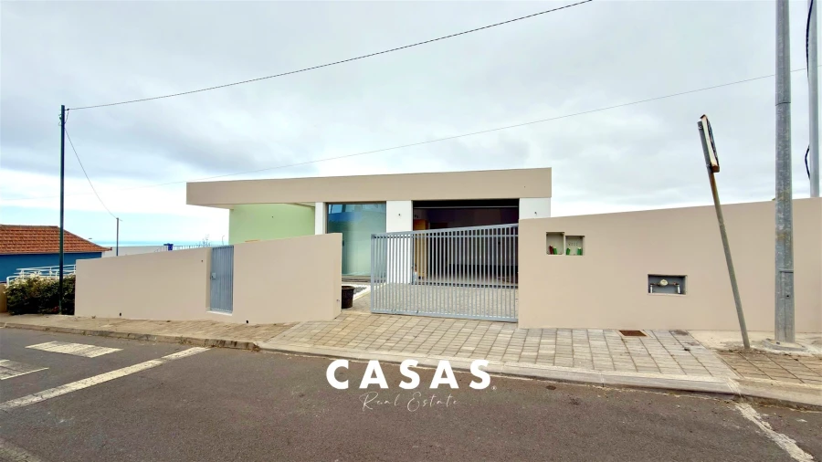 Moradia T2 para Venda em Arco da Calheta Foto 32