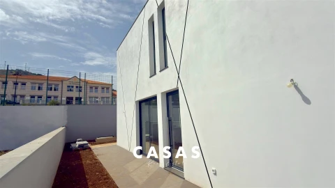 Moradia T3 para Venda em Caniço