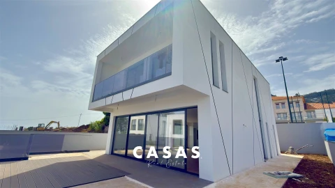Moradia T3 para Venda em Caniço