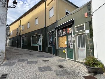 Loja para Venda em Alcanena e Vila Moreira