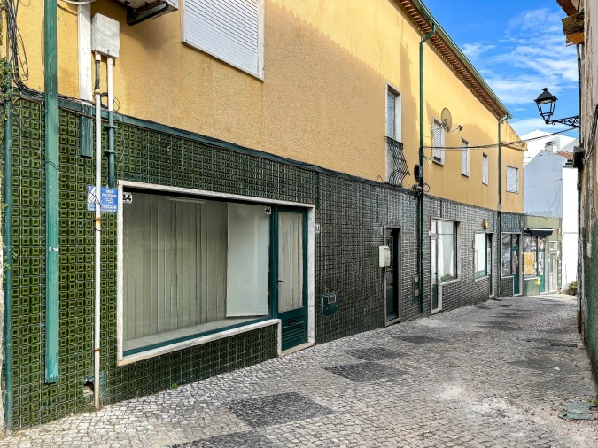 Loja para Venda em Alcanena e Vila Moreira Foto 11