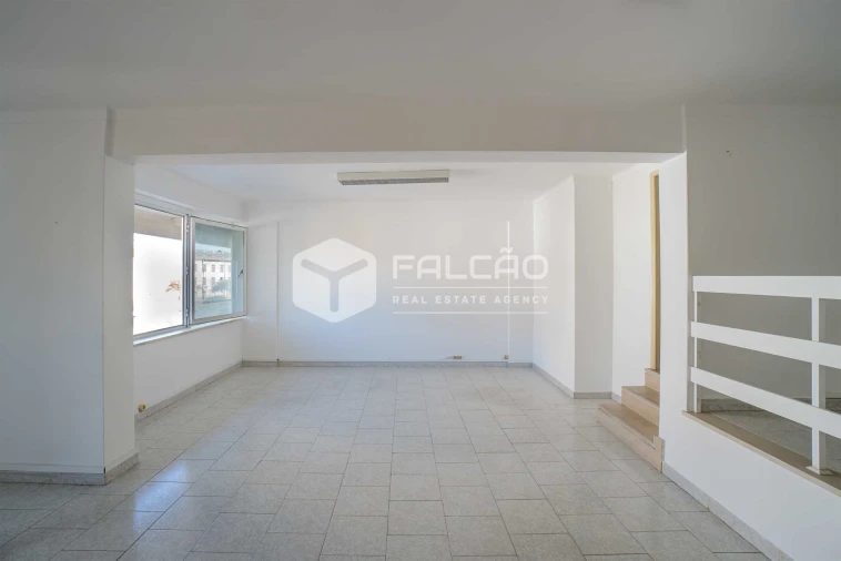 Loja para Arrendamento em Marvila, Ribeira Santarém, São Salvador, São Nicolau Foto 20