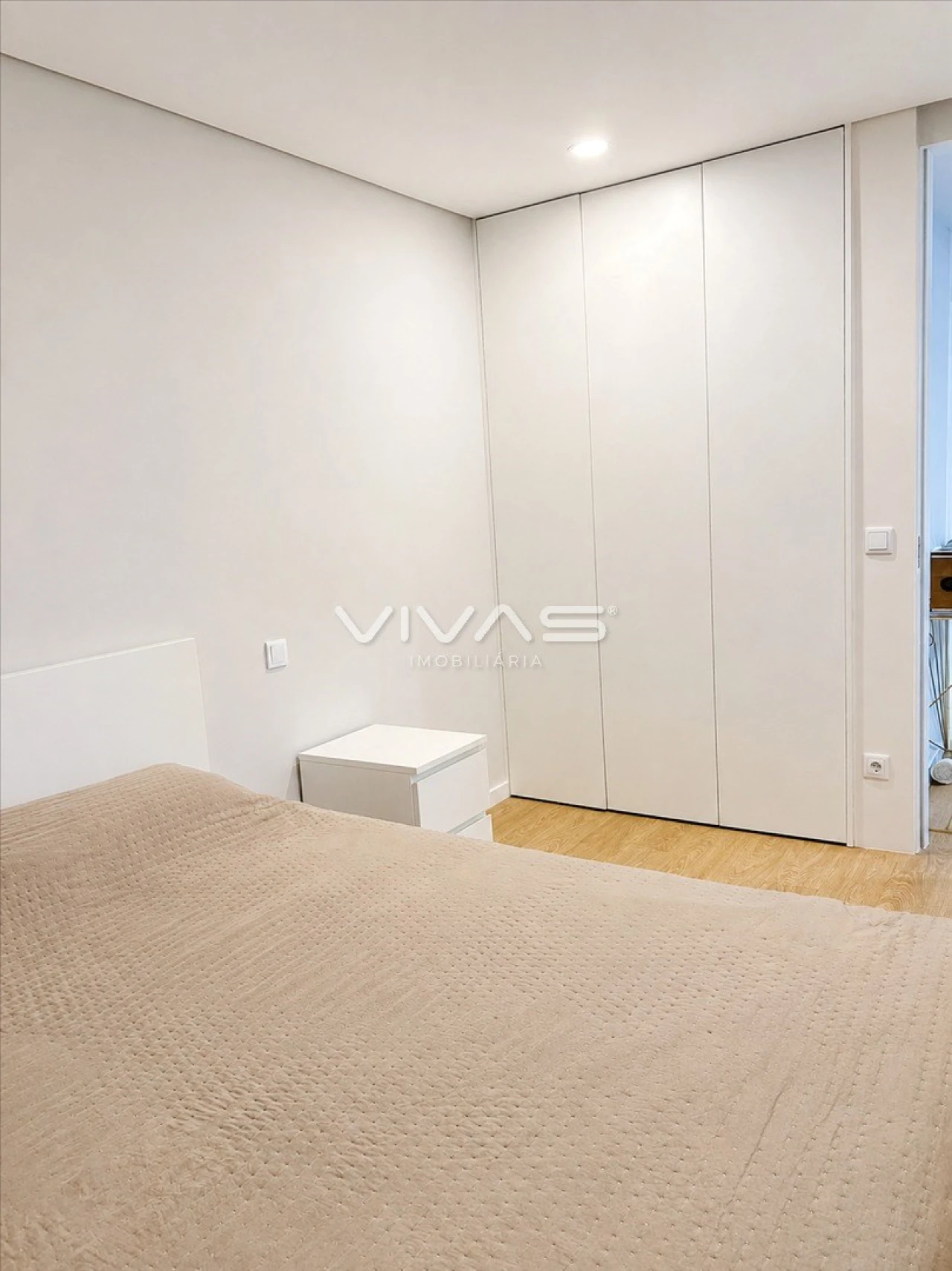Apartamento T1 para Arrendamento em Vila de Prado Foto 8