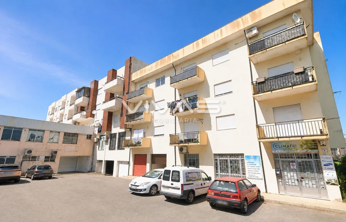 Apartamento T1 para Arrendamento em Vila de Prado Foto 1