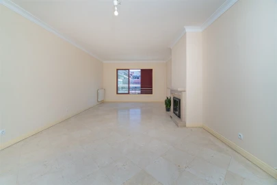 Apartamento T2 para Arrendamento em Cascais e Estoril