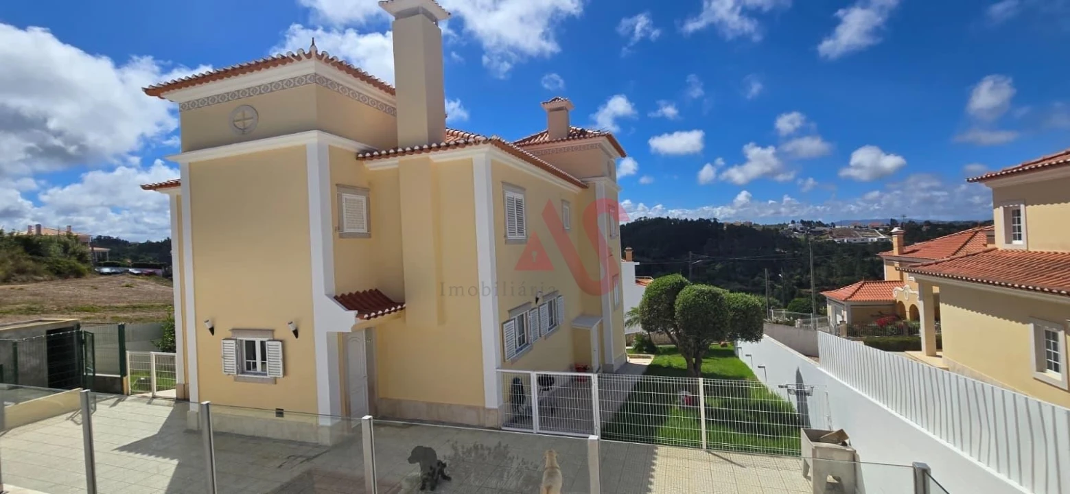 Moradia T5 para Venda em Mafra Foto 2