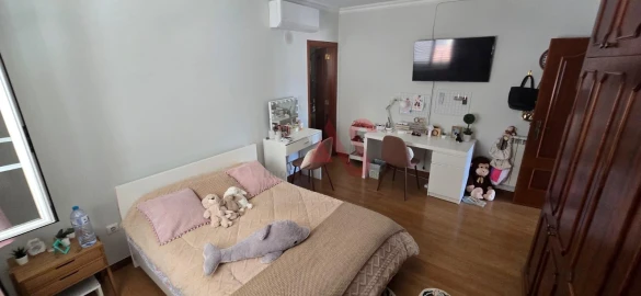Moradia T5 para Venda em Mafra