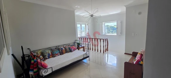Moradia T5 para Venda em Mafra